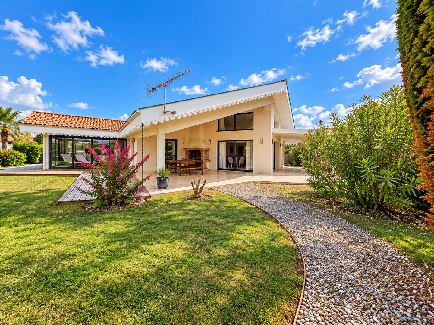 Maison 6 pièces 217 m²