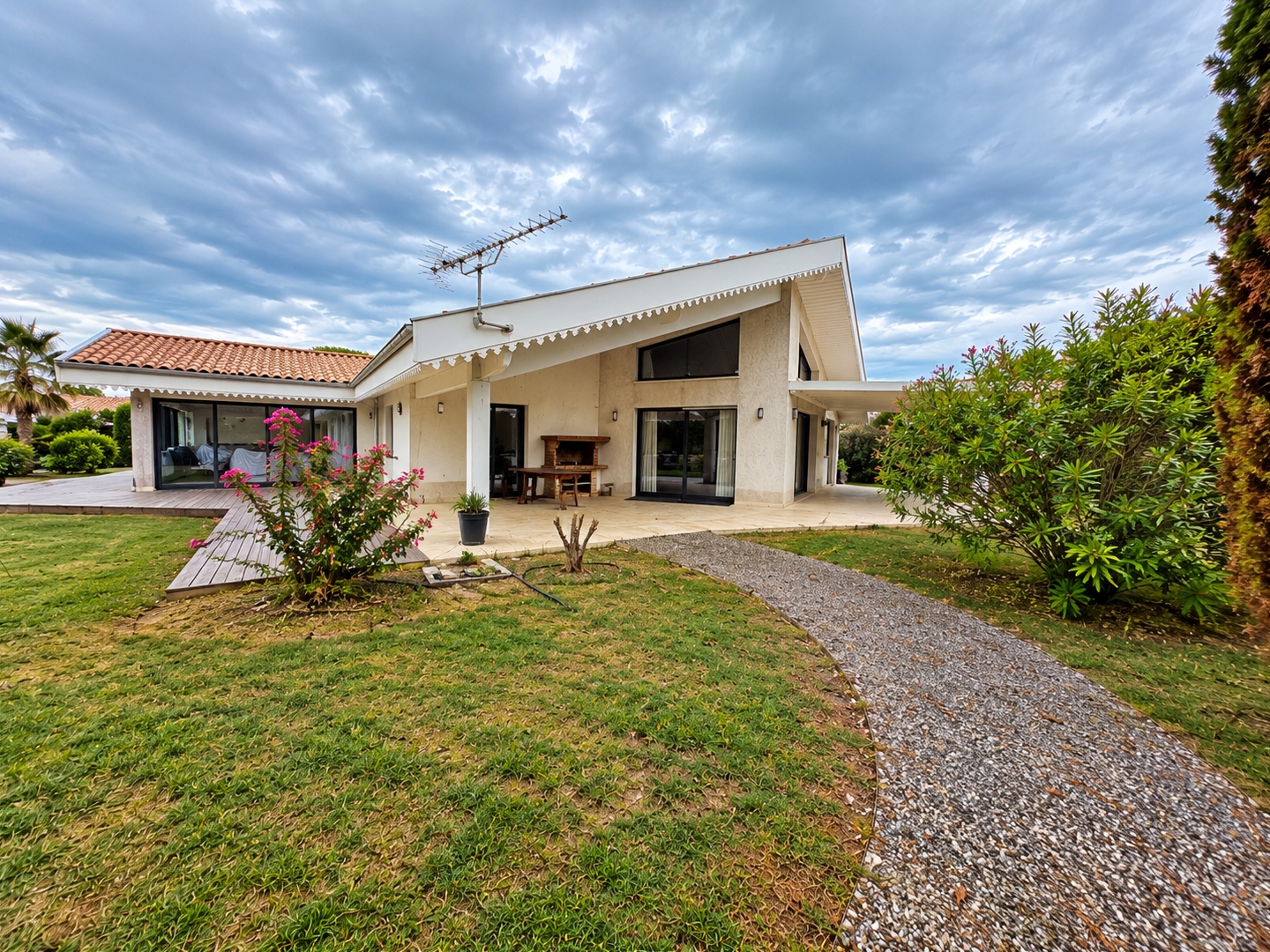 Maison à vendre - 6 pièces - 217m2 - Biscarrosse (40600)