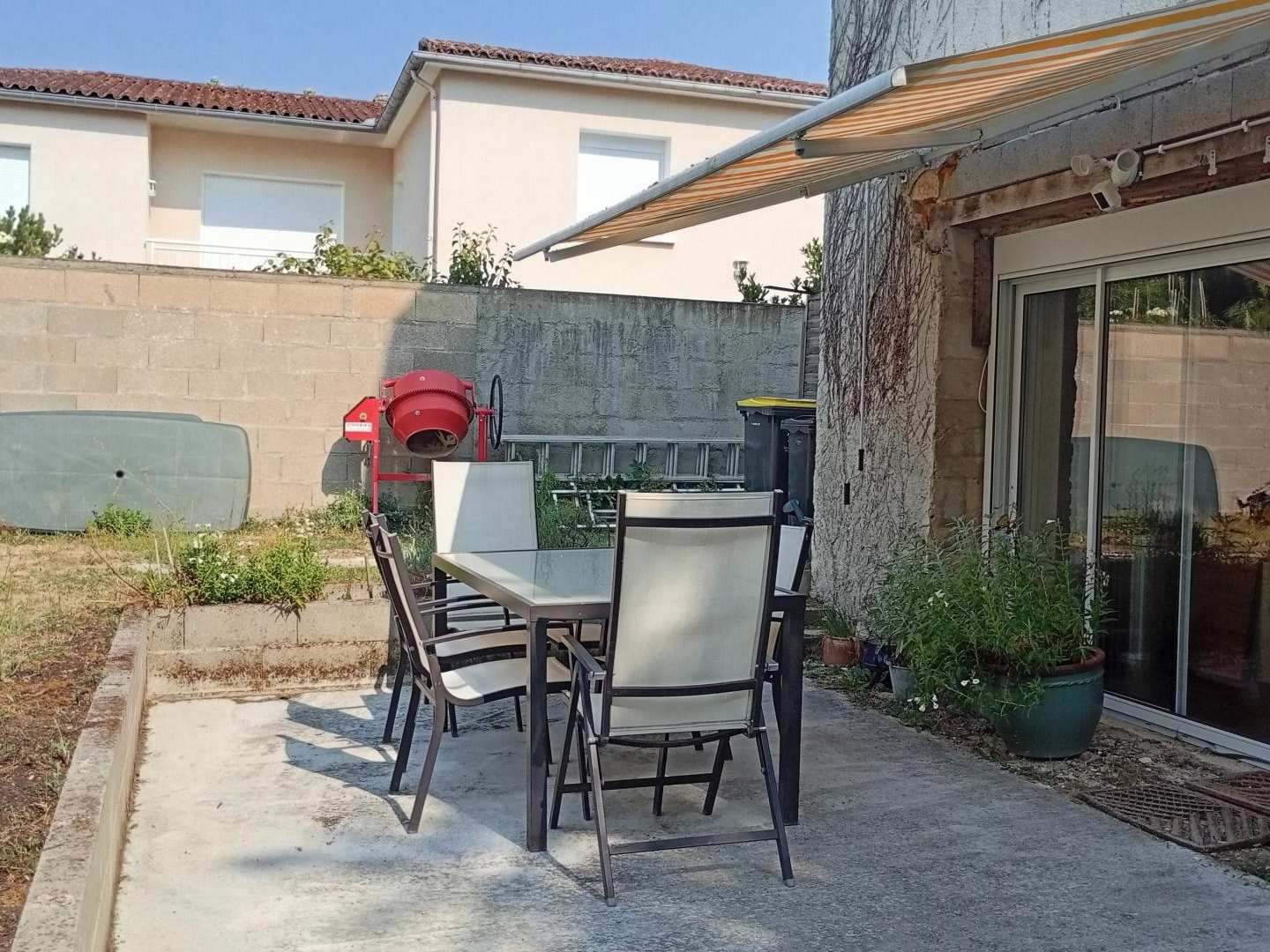 Maison à vendre - 8 pièces - 195m2 - Montmorillon (86500)