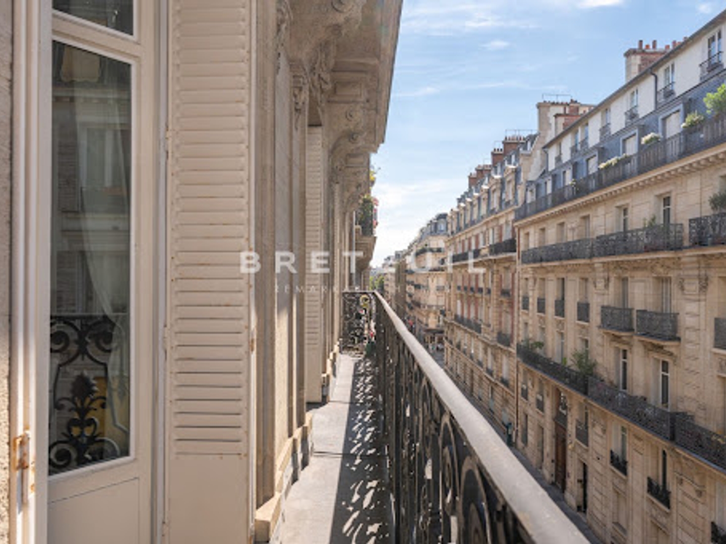 Appartement à vendre - 5 pièces - 126m2 - Paris 17e (75017)