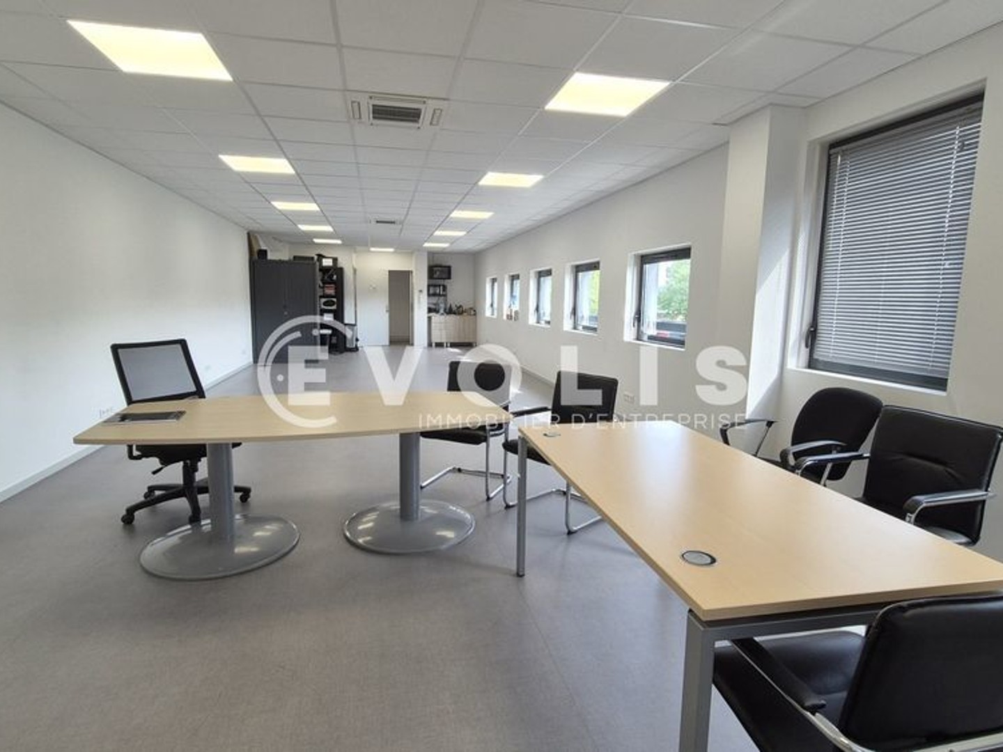 Bureaux - A VENDRE - 132 m² divisibles à partir de 51 m²