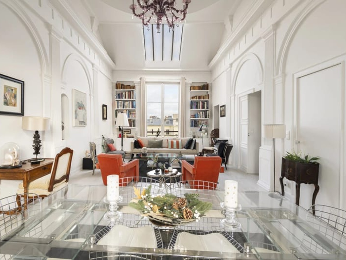 Paris 6e - RUE DES BEAUX-ARTS - Appartement à vendre - 4 pièces - 168,17m² Carrez - 171,08m² au sol - 2 chambres.
