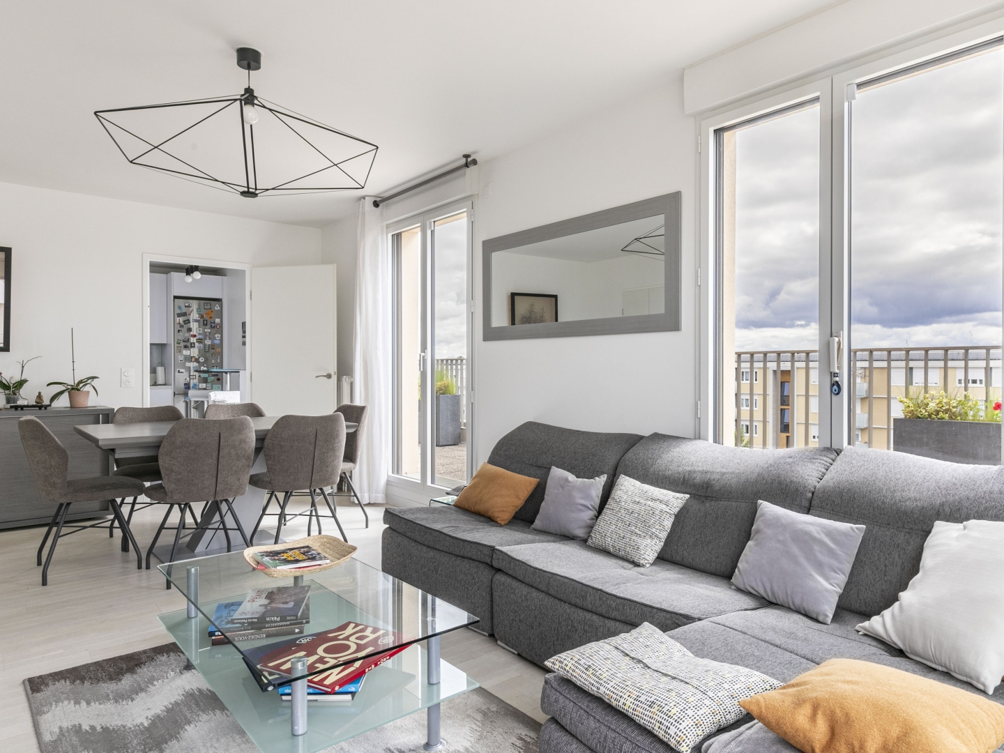 Appartement à vendre - 4 pièces - 82m2 - Saint-Germain-En-... (78100)