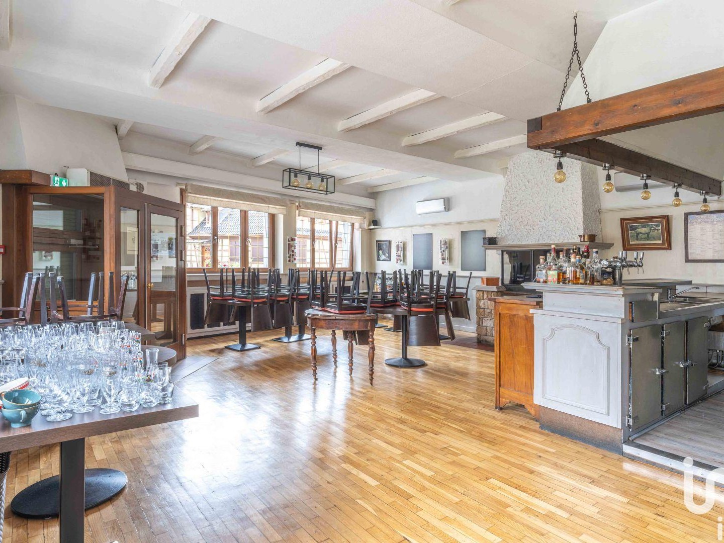 Fonds de commerce 335 m²