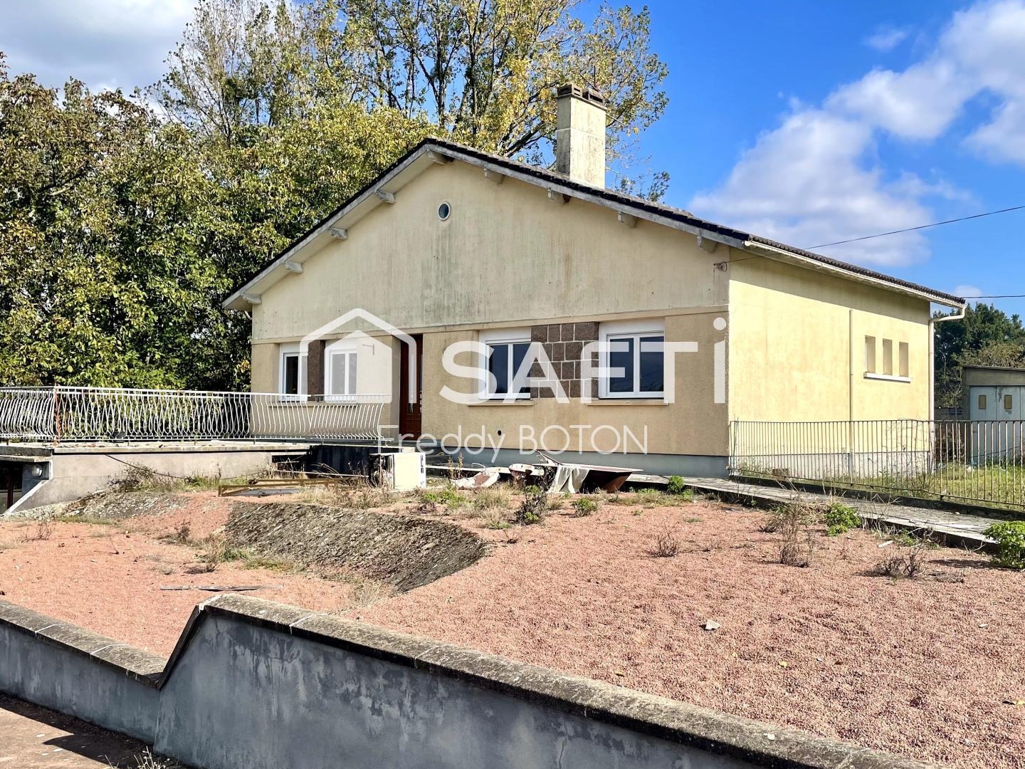 Maison à vendre - 5 pièces - 139m2 - Bressuire (79300)