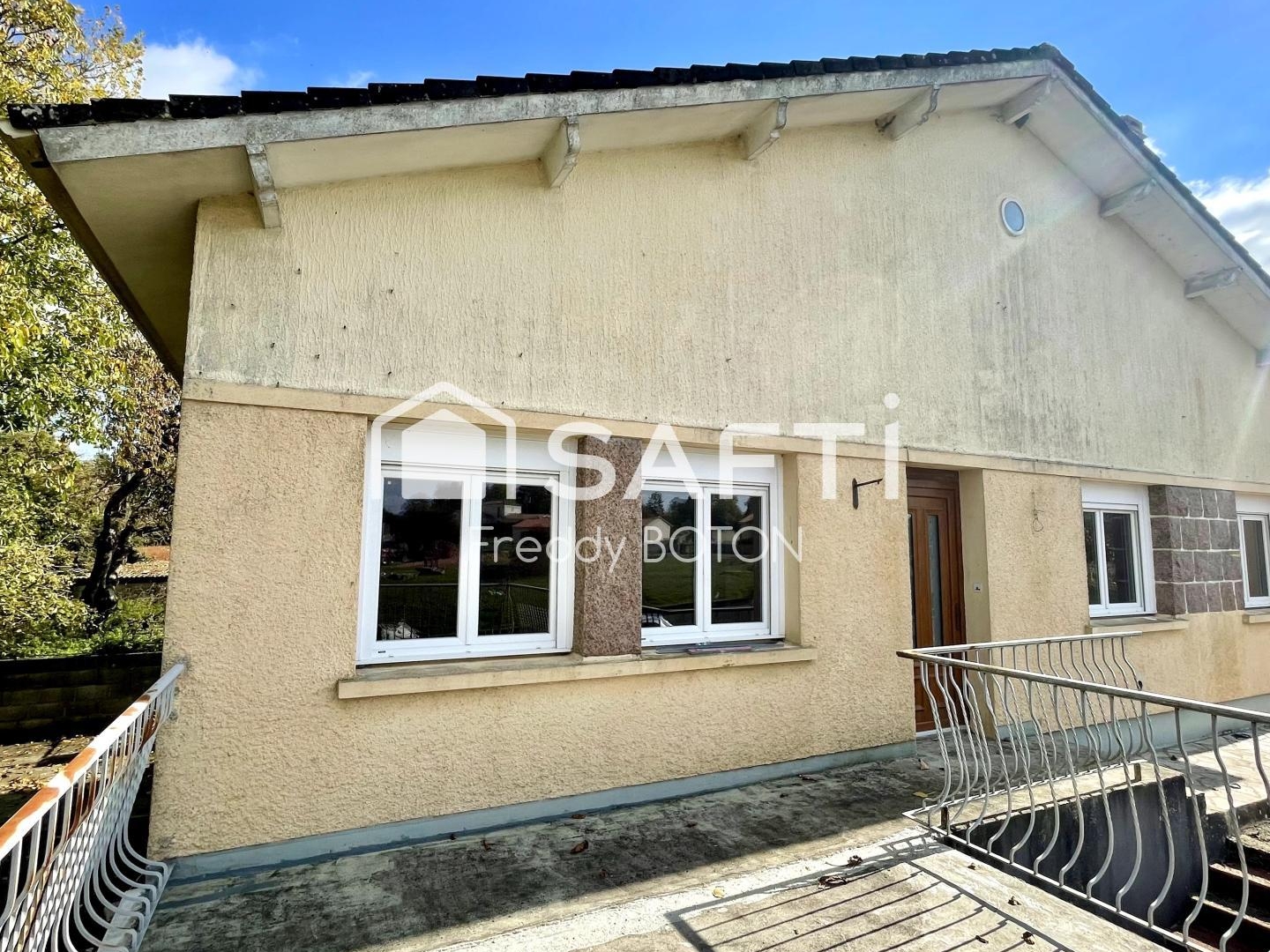Maison à vendre - 5 pièces - 139m2 - Bressuire (79300)