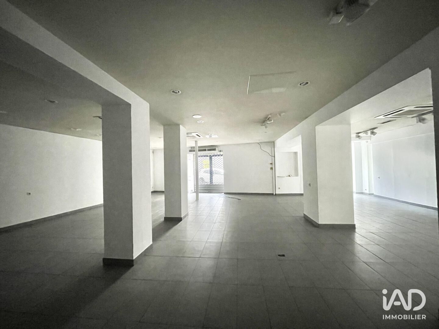 Location Boutique/Local commercial 120 m²