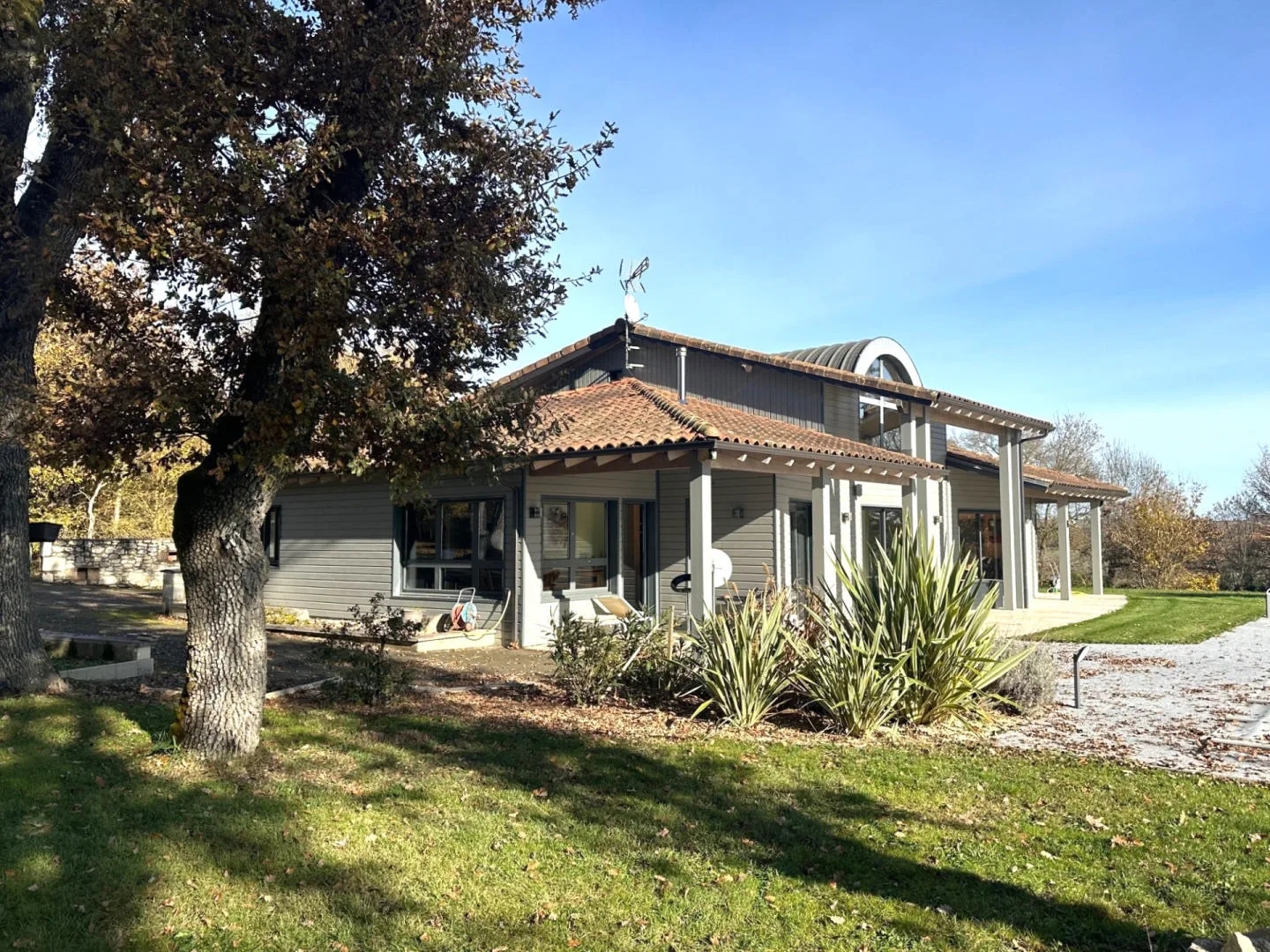 Maison à vendre - 7 pièces - 175m2 - Mauvezin (32120)
