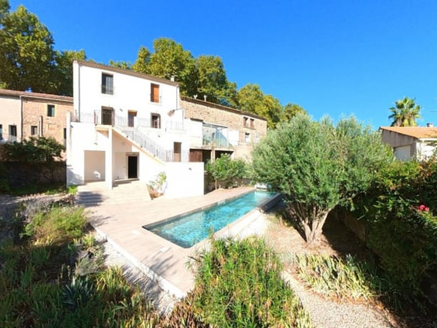 Résidence viticole 6 pièces, 242m2 à vendre à Saint Thibery - 450 000 € *