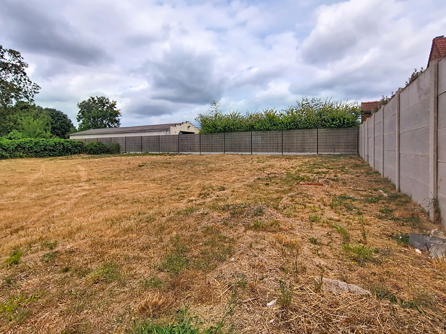 Terrain à vendre - 585m2 - Hergnies (59199)