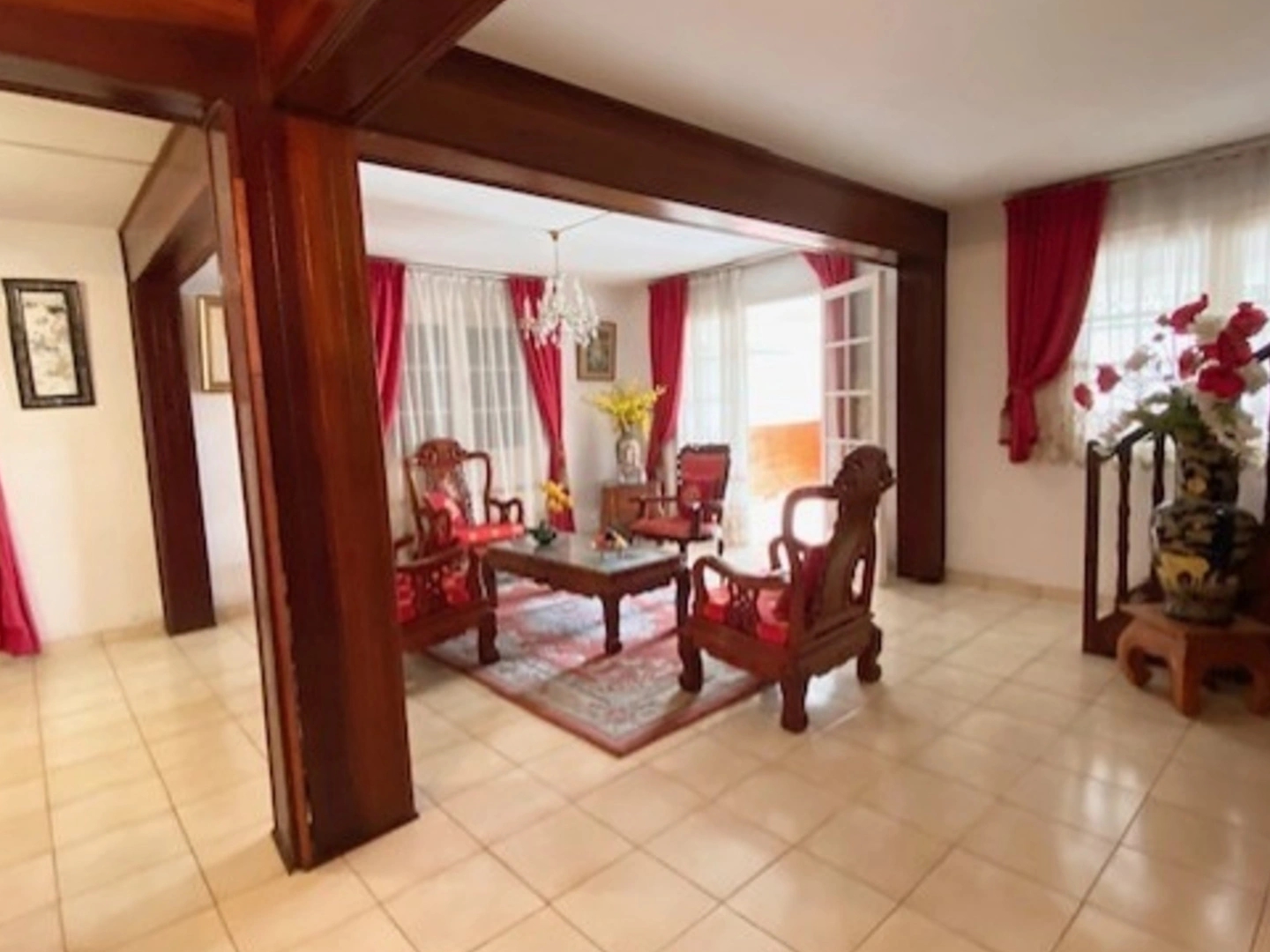 Maison 8 pièces 218 m²