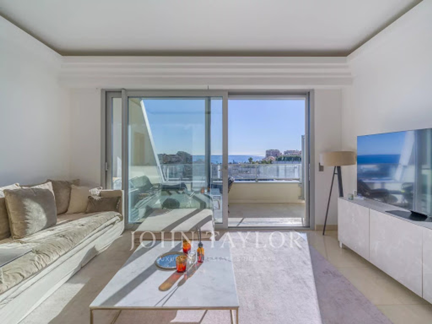 Appartement à vendre - 2 pièces - 64m2 - Monaco (98000)