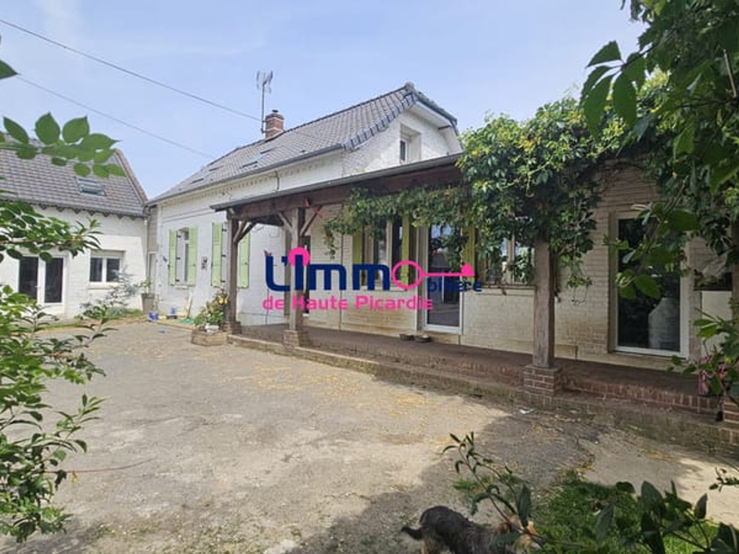 Maison à vendre - 11 pièces - 315m2 - Foucaucourt-En-Sa... (80340)