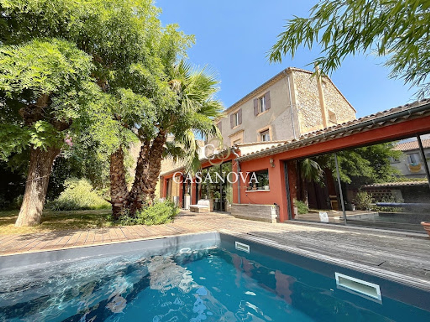 Maison 13 pièces 370 m²
