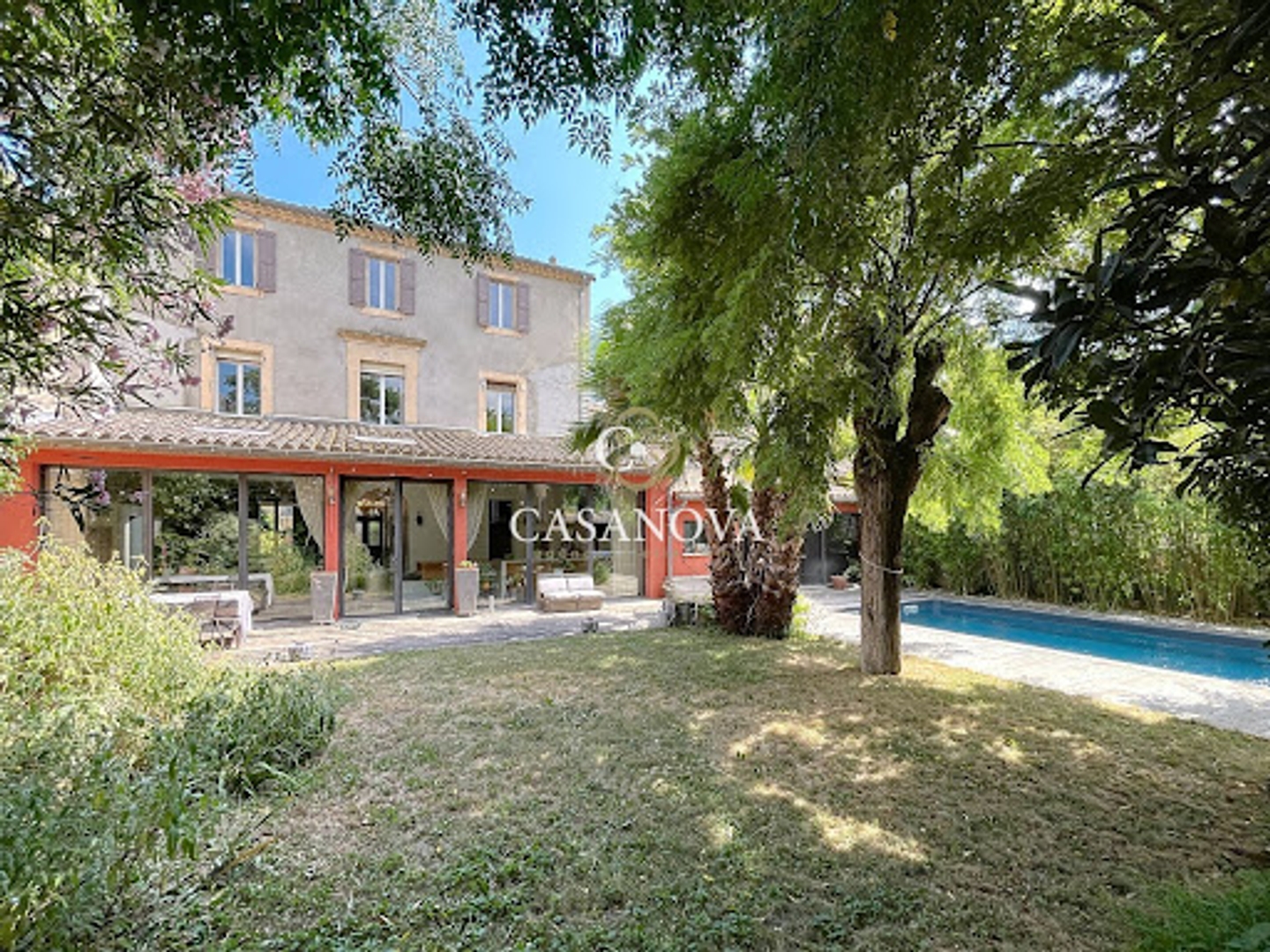Maison à vendre - 13 pièces - 370m2 - Clermont-L'hérault (34800)