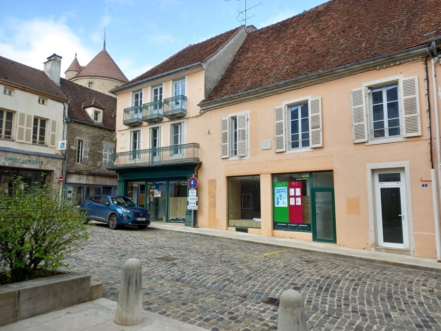 Locaux à vendre - 7 pièces - 21m2 - Arnay-Le-Duc (21230)