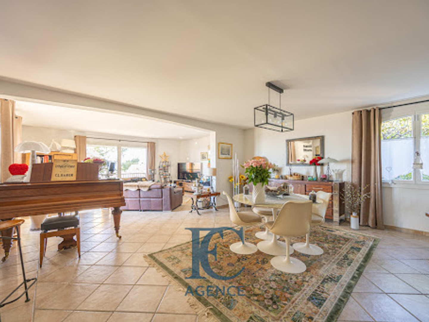 Maison à vendre - 7 pièces - 167m2 - Ollioules (83190)