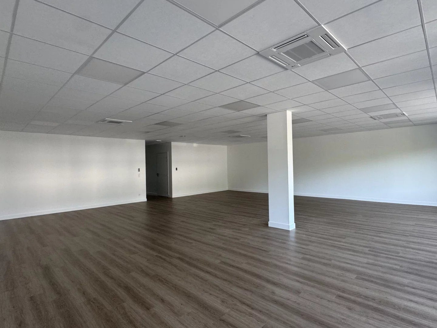 Bureaux à vendre à Argonay - 182 m² lumineux avec 8 stationnements