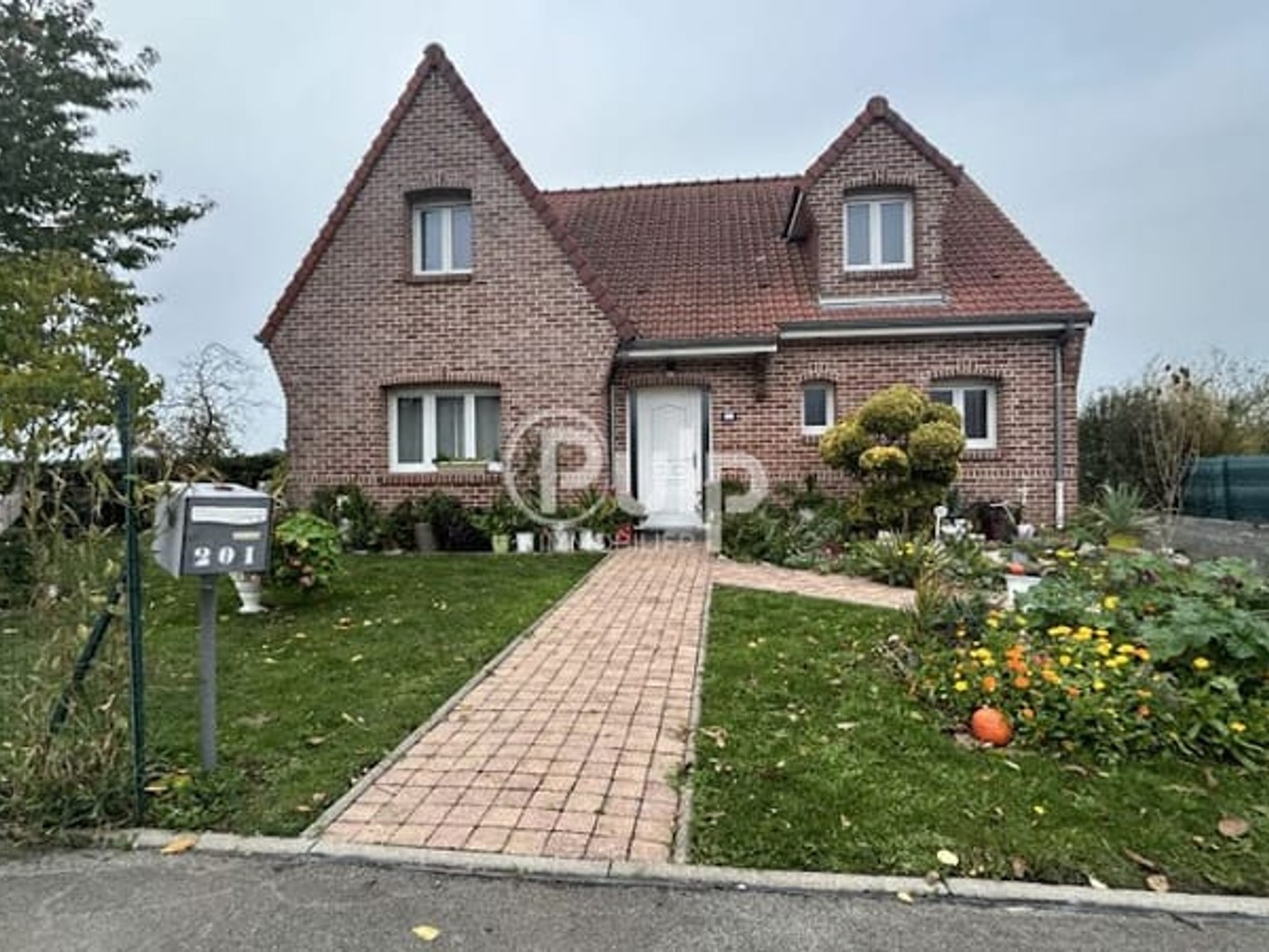 Maison 7 pièces 136 m²
