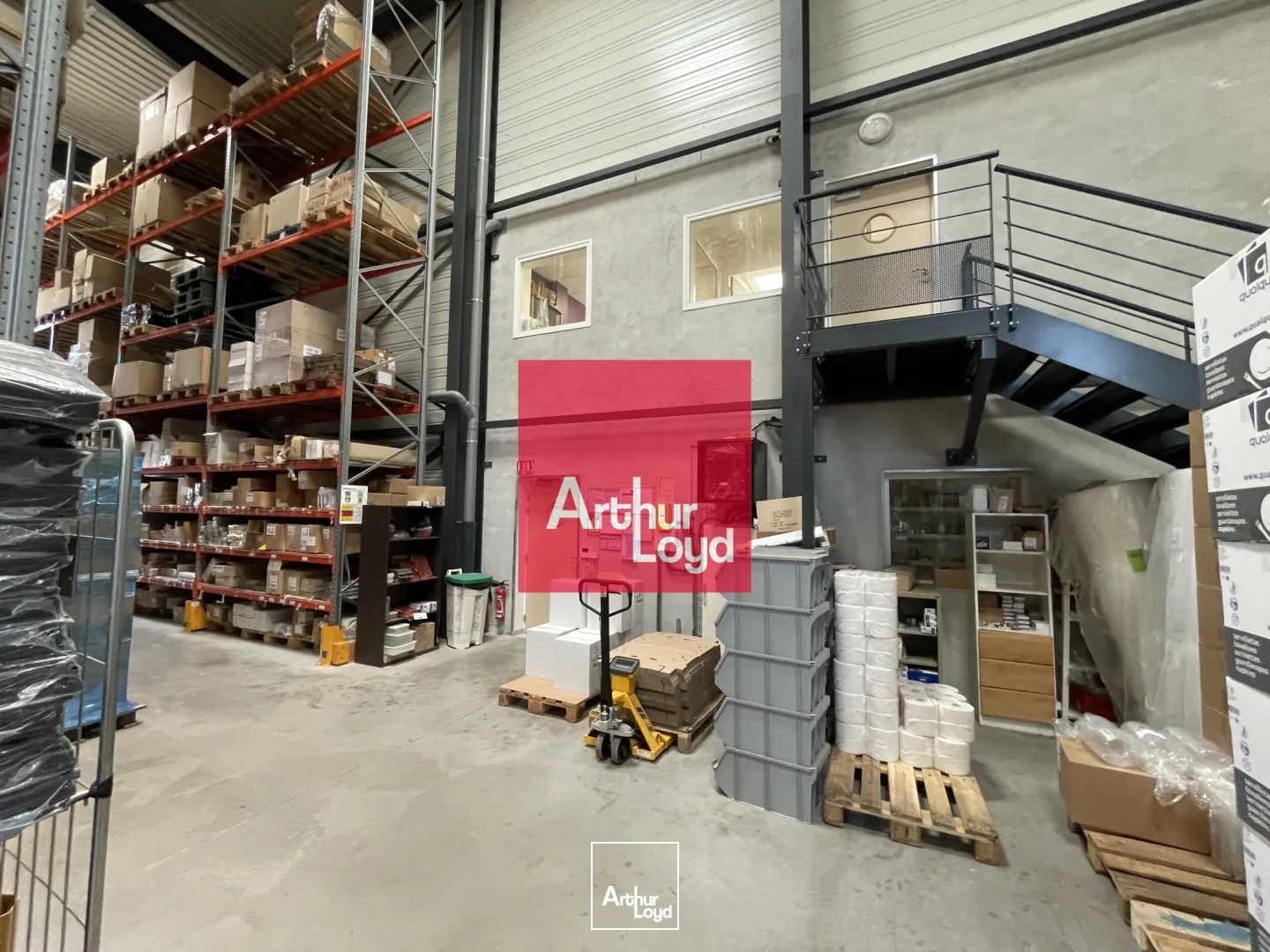 Locaux à vendre - 621m2 - Le Versoud (38420)