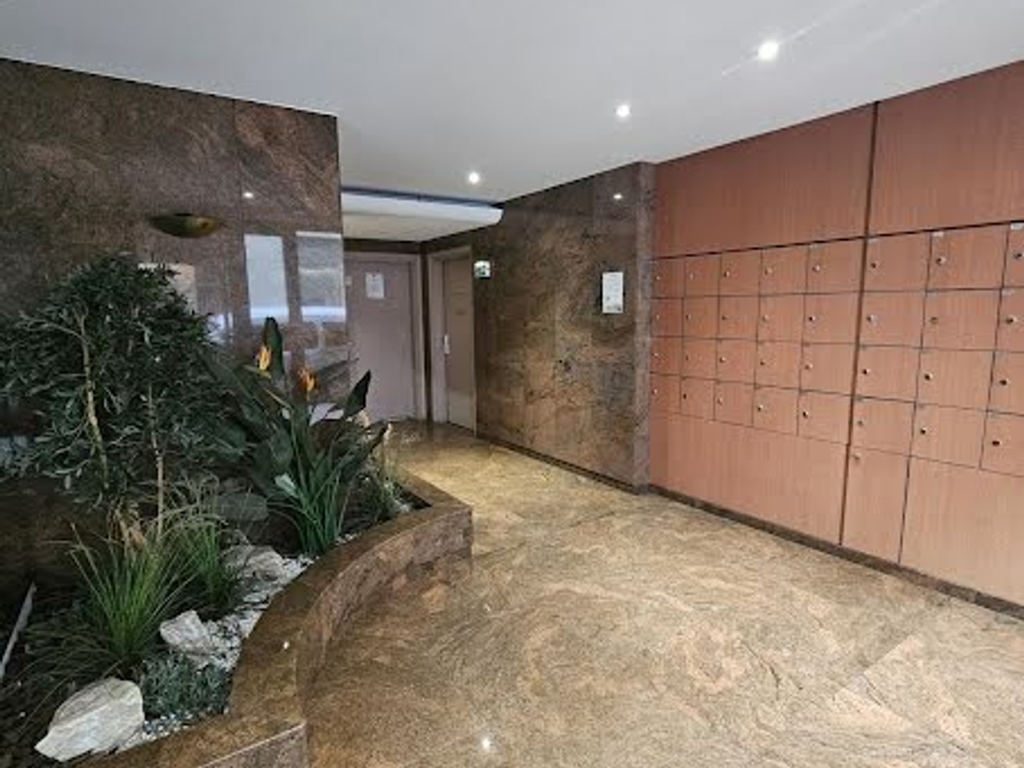 Bureaux 4 pièces 62 m²