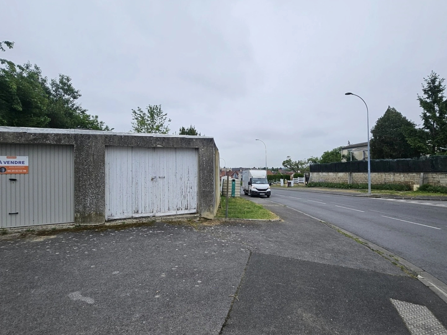 Parking / garage / box à vendre - 17m2 - Laon (02000)