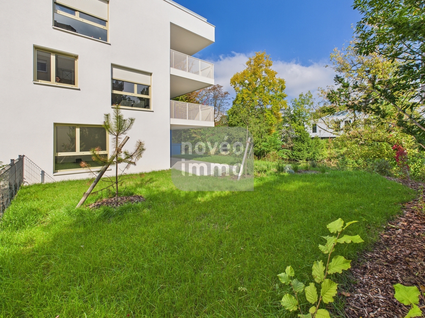 Appartement d'exception, magnifique T5 avec jardin au bord de l'eau