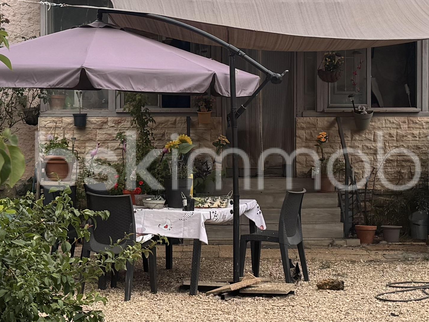 Maison à vendre - 4 pièces - 102m2 - La Roquebrussanne (83136)