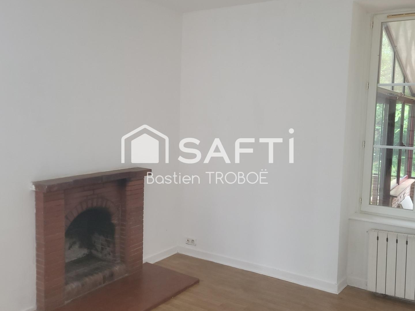 Maison à vendre - 8 pièces - 155m2 - Isigny-Le-Buat (50540)
