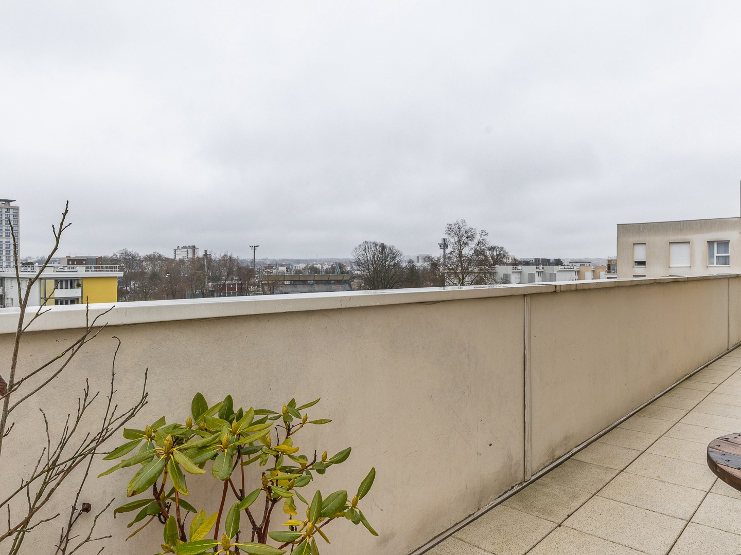 Beau duplex avec terrasse proche T9 à Orly