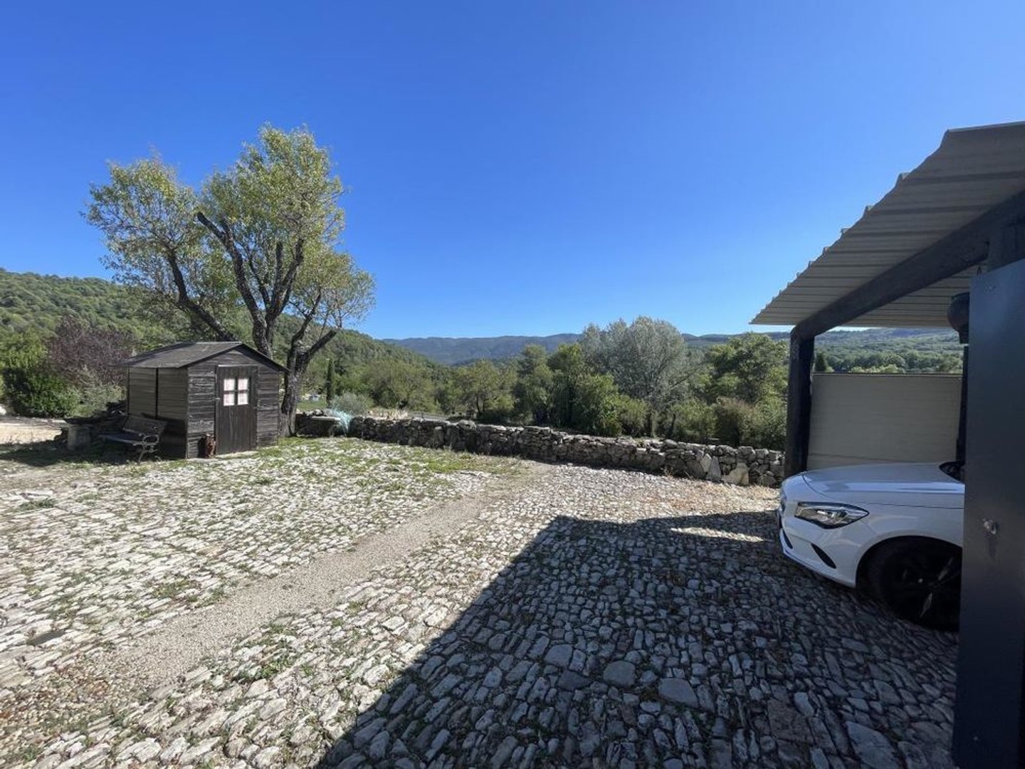 Maison à vendre - 3 pièces - 94m2 - Saignon (84400)