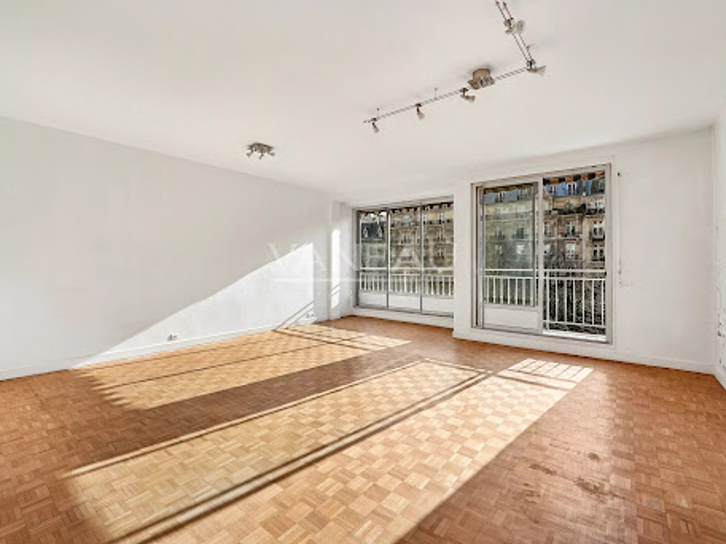 Appartement à vendre - 4 pièces - 87m2 - Paris 16e (75016)