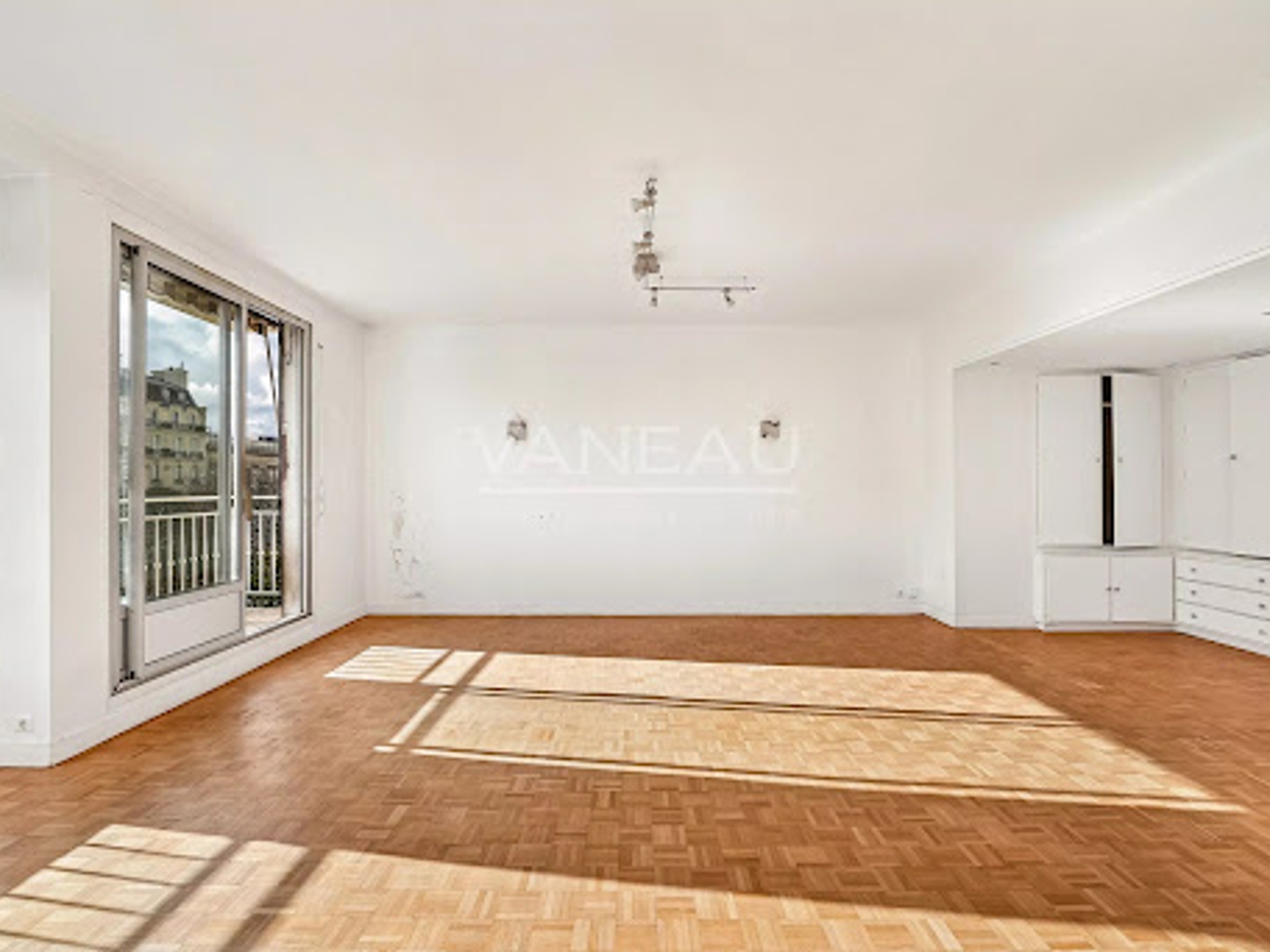 Appartement à vendre - 4 pièces - 87m2 - Paris 16e (75016)