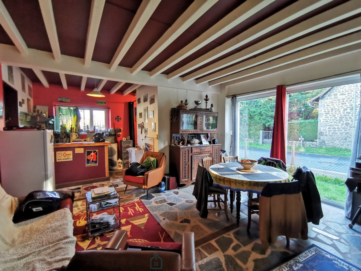 Locaux à vendre - 2 pièces - 140m2 - Saint-Estèphe (24360)