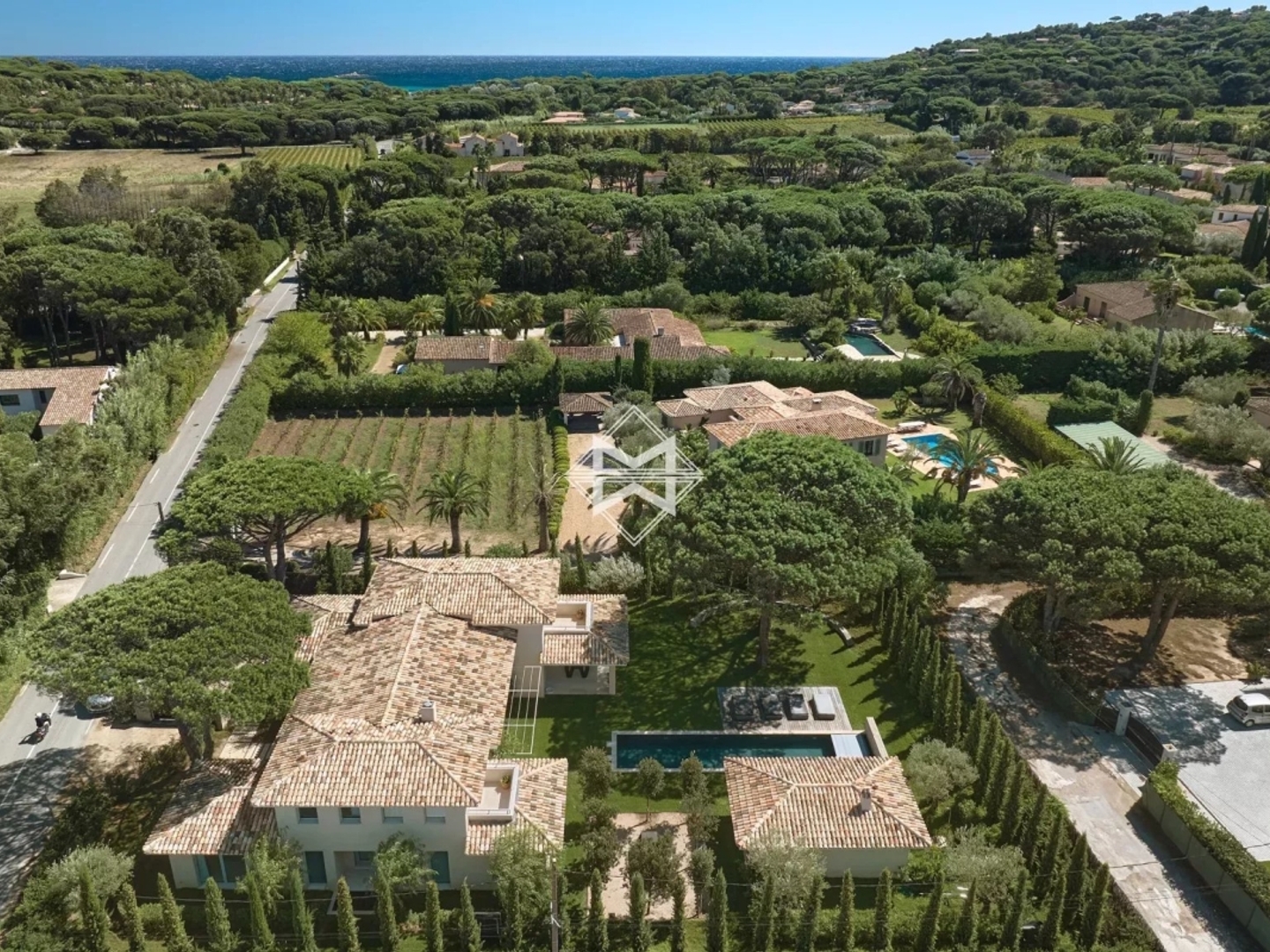 Villa neuve à pied des plages