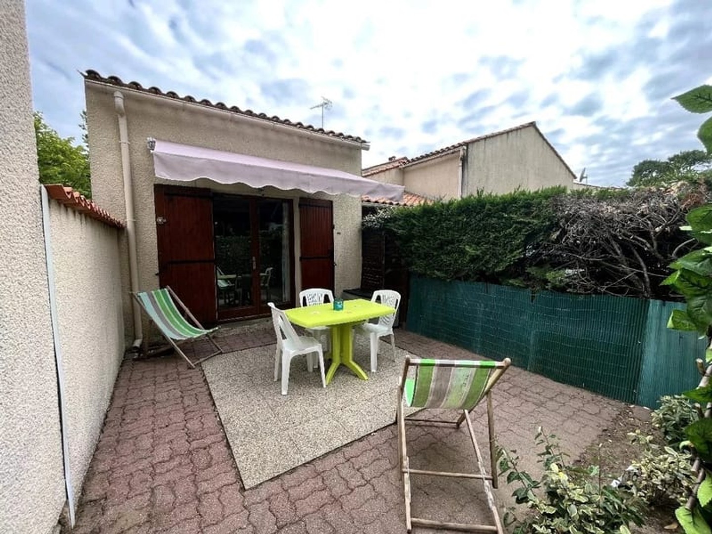 MAISON / VILLA