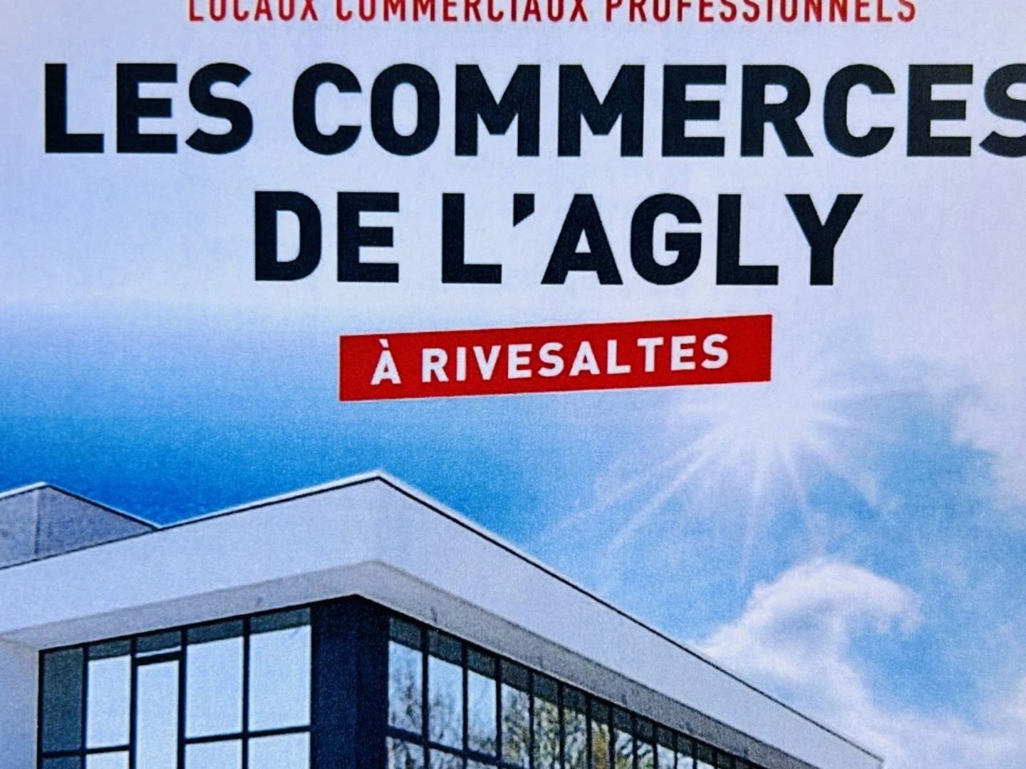 Local commercial 1 pièce 215 m²
