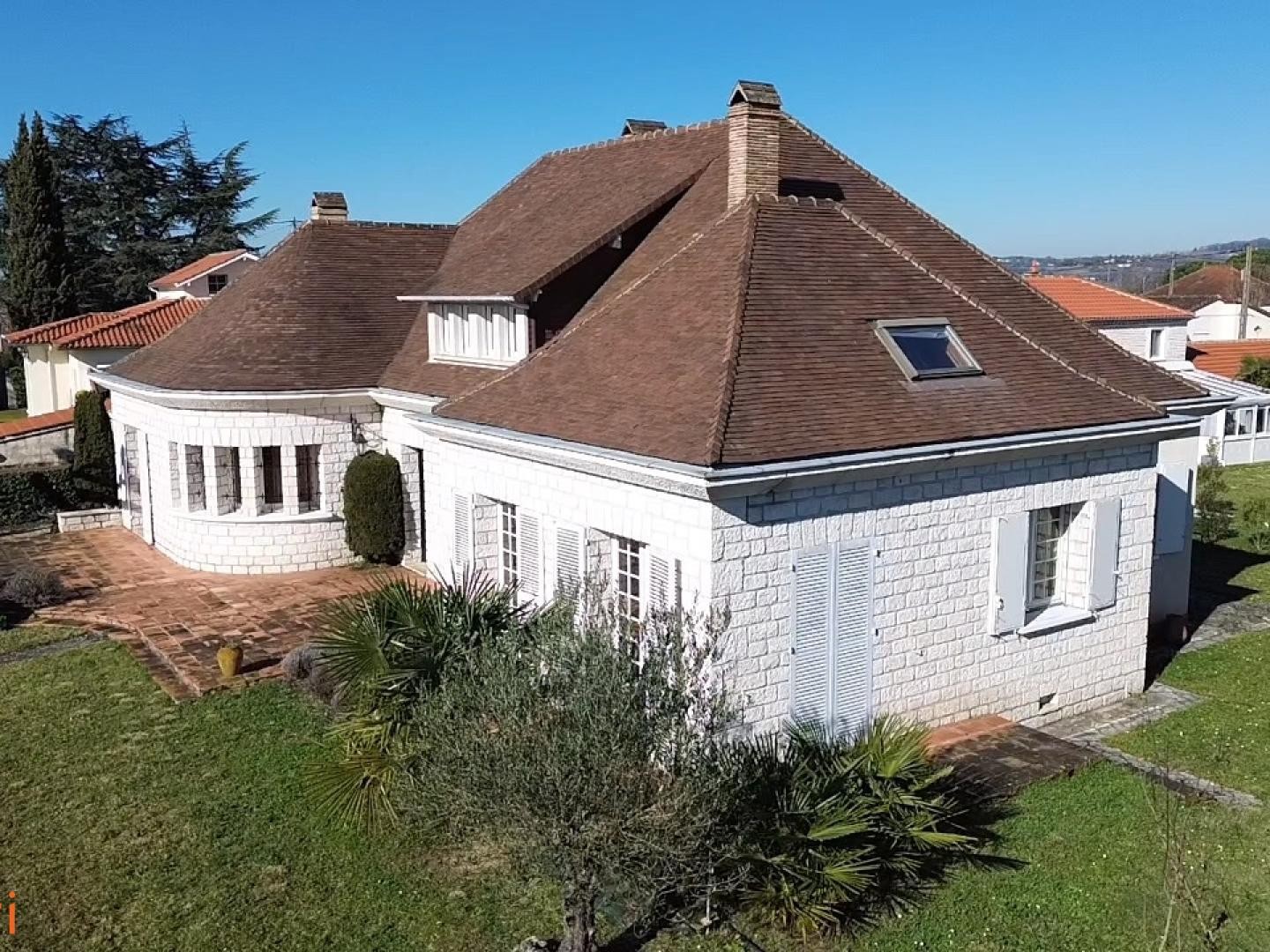 Maison de caractère 7 pièces 235 m2