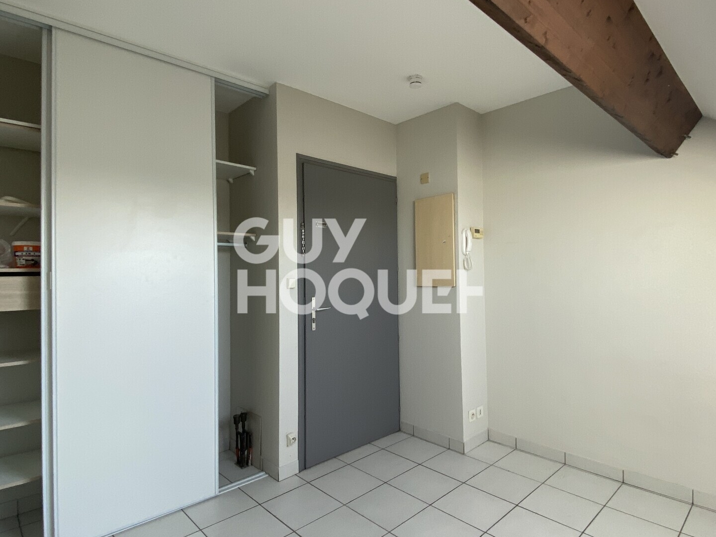 Appartement à vendre - 1 pièce - 17m2 - Fontenay-Le-Comte (85200)