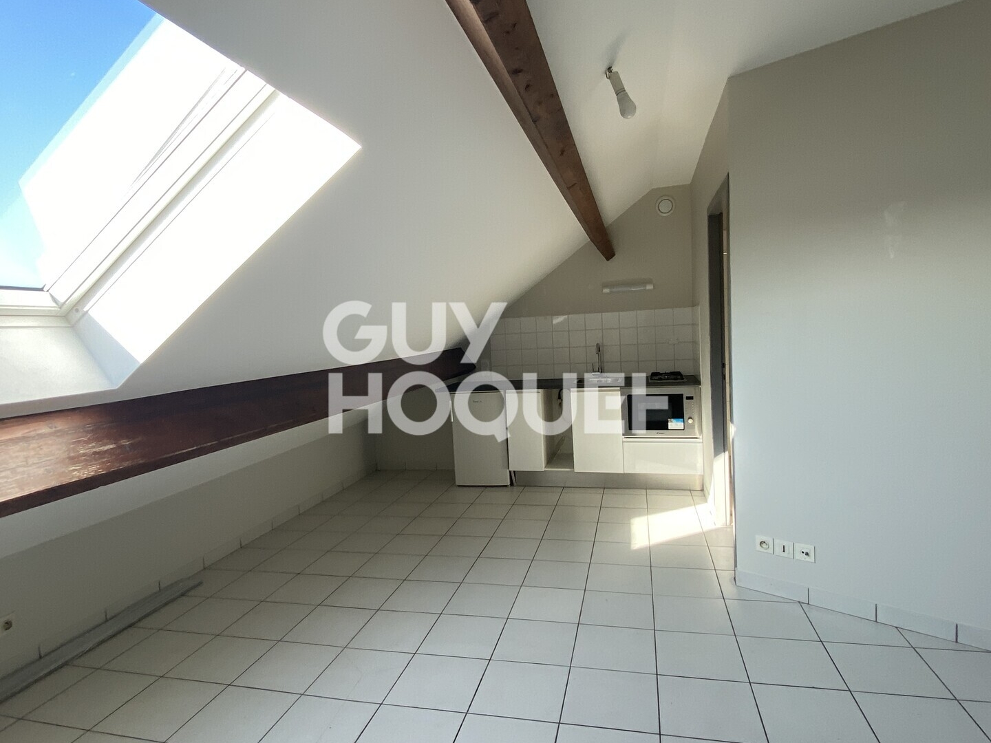 Appartement à vendre - 1 pièce - 17m2 - Fontenay-Le-Comte (85200)