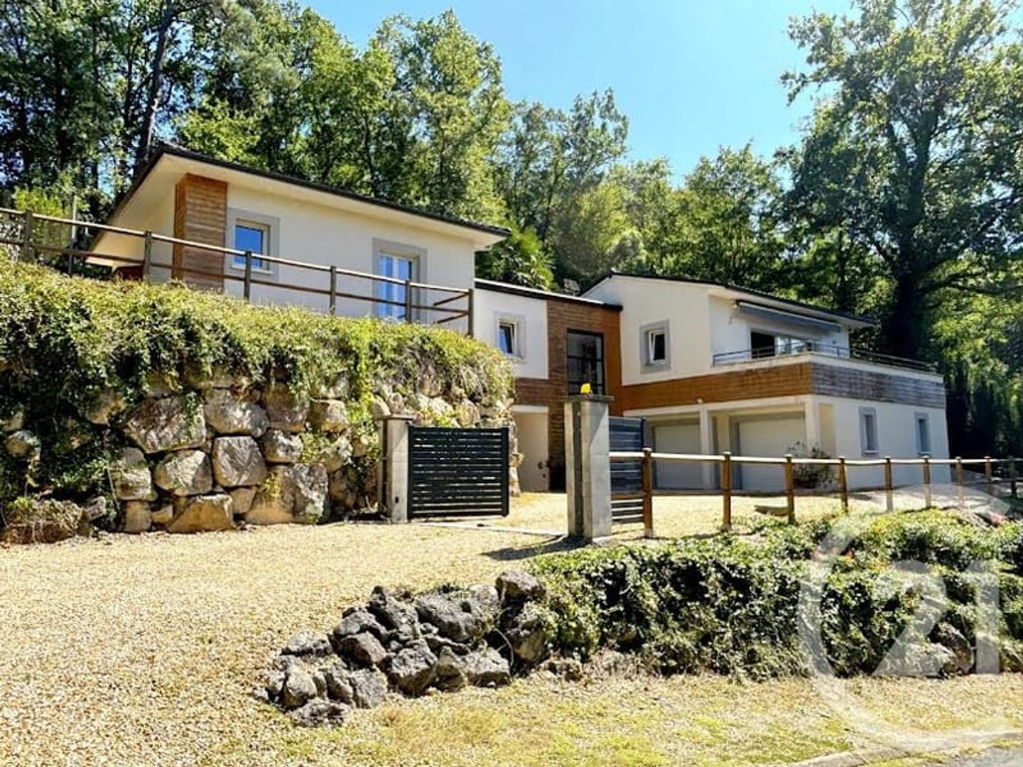 Maison 6 pièces 212 m²