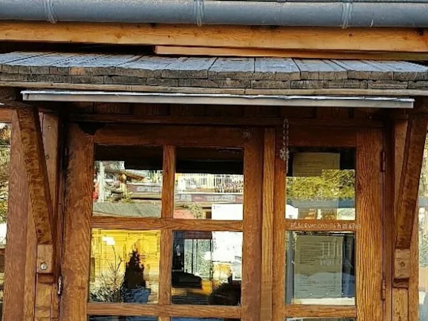 Magasin à vendre - 150m2 - Saint-Étienne-De-... (06660)