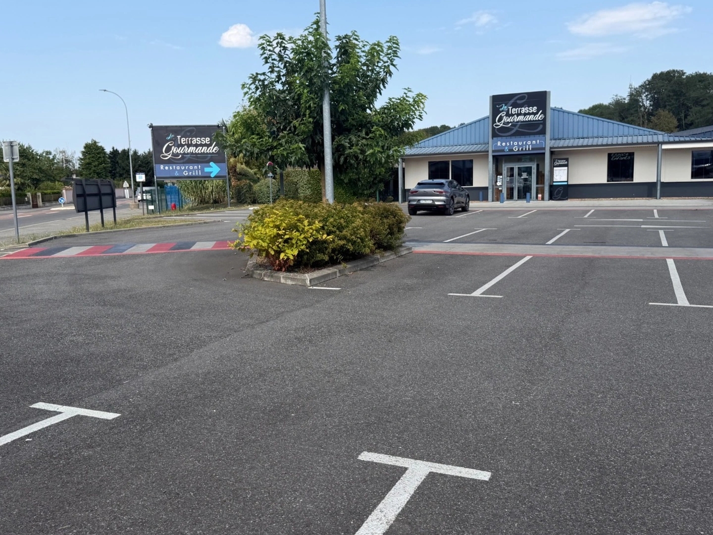 Magasin à vendre - 4 pièces - Juillan (65290)