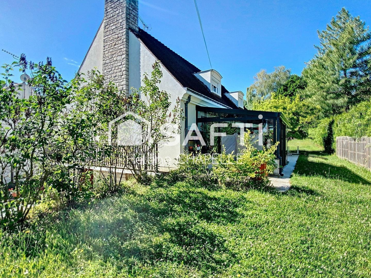 Maison à vendre - 9 pièces - 220m2 - Presles (95590)