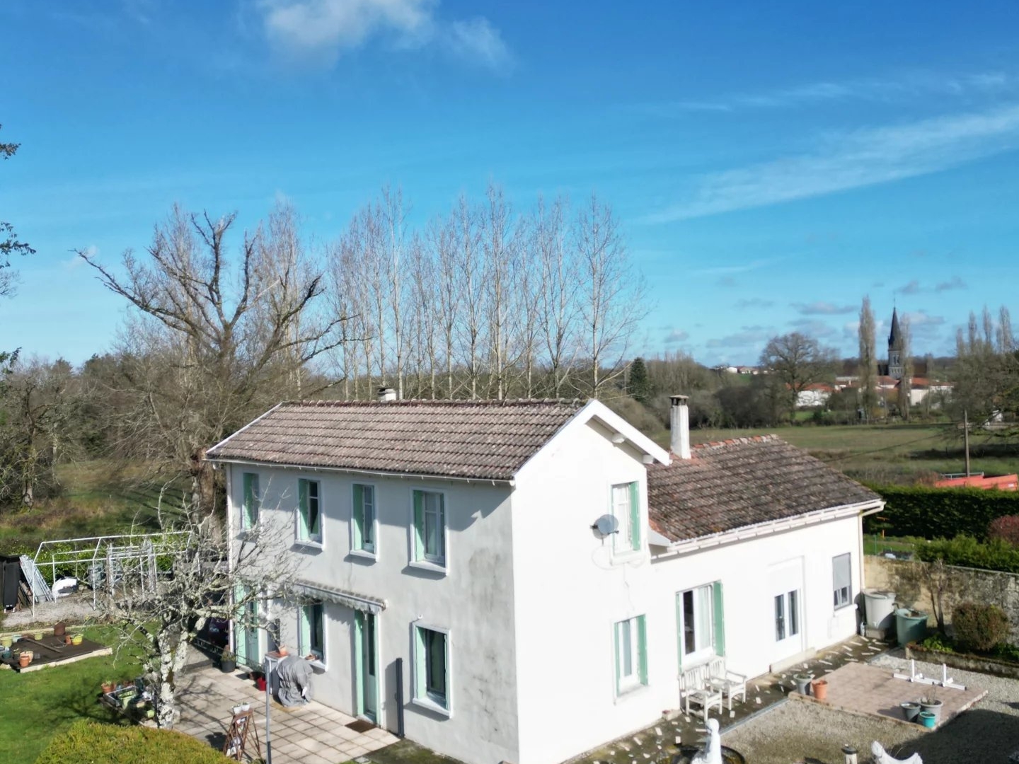 Maison à vendre - 7 pièces - 110m2 - Ambernac (16490)