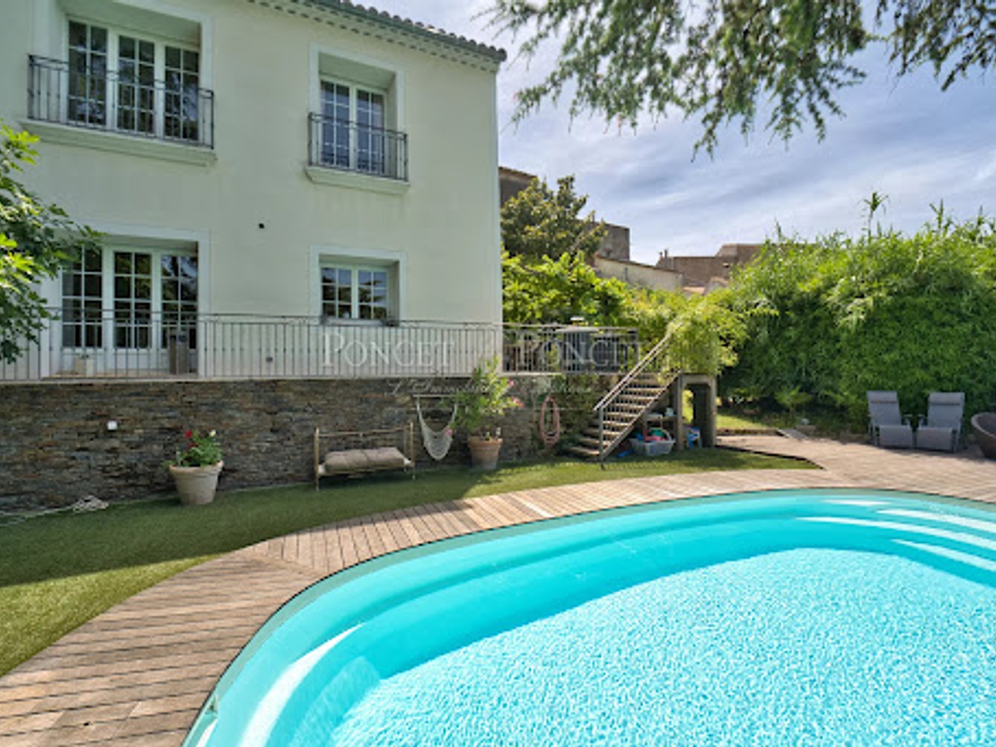 Maison 8 pièces 276 m²