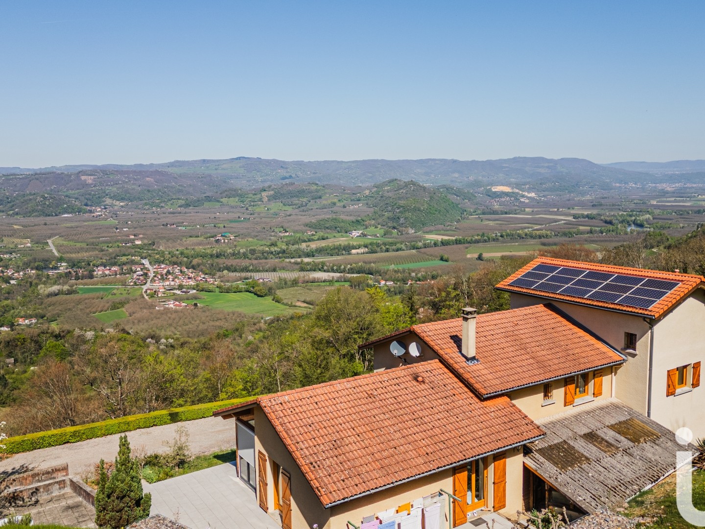 Maison 7 pièces 255 m²