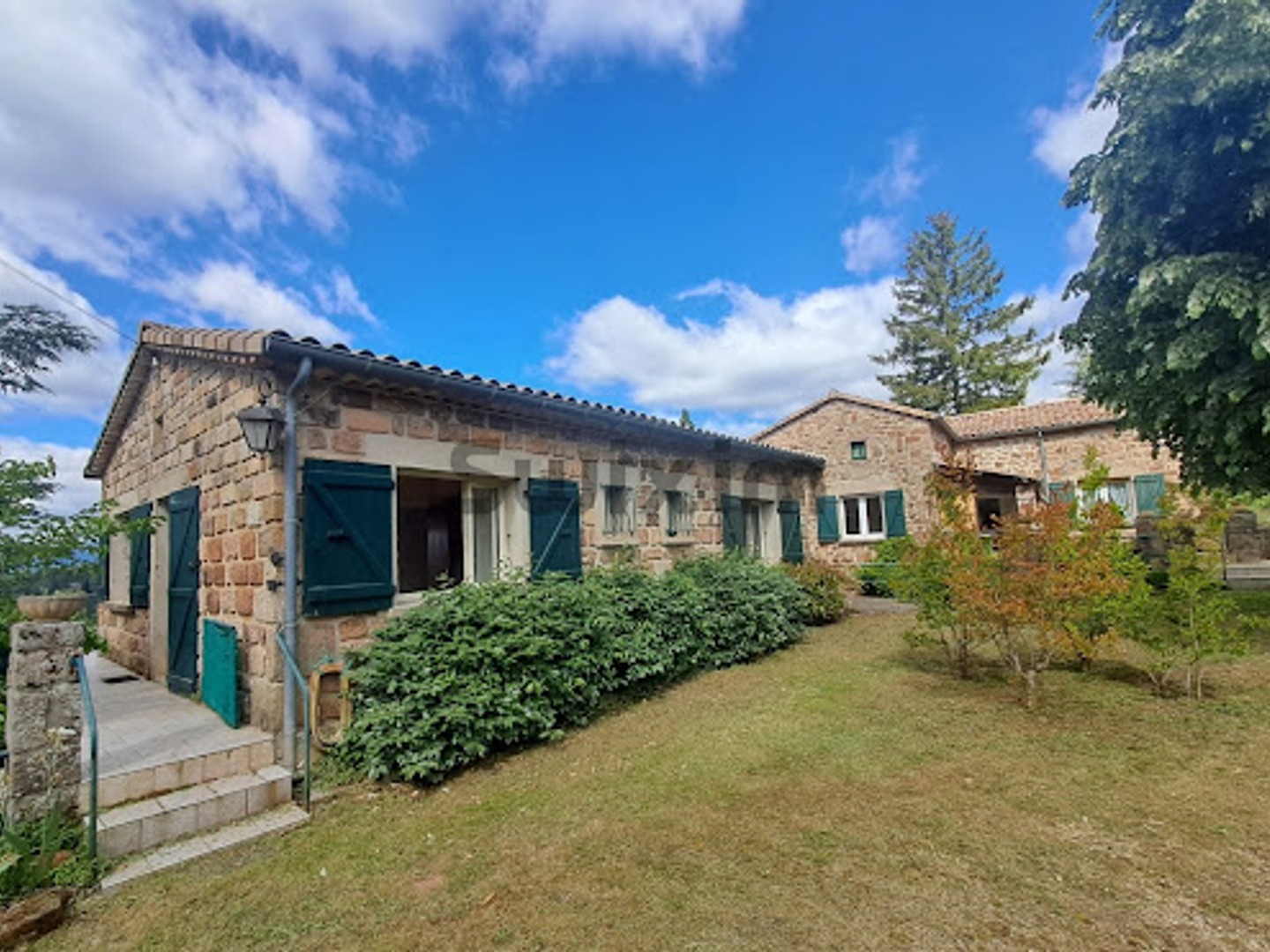 Maison à vendre - 14 pièces - 290m2 - Planzolles (07230)