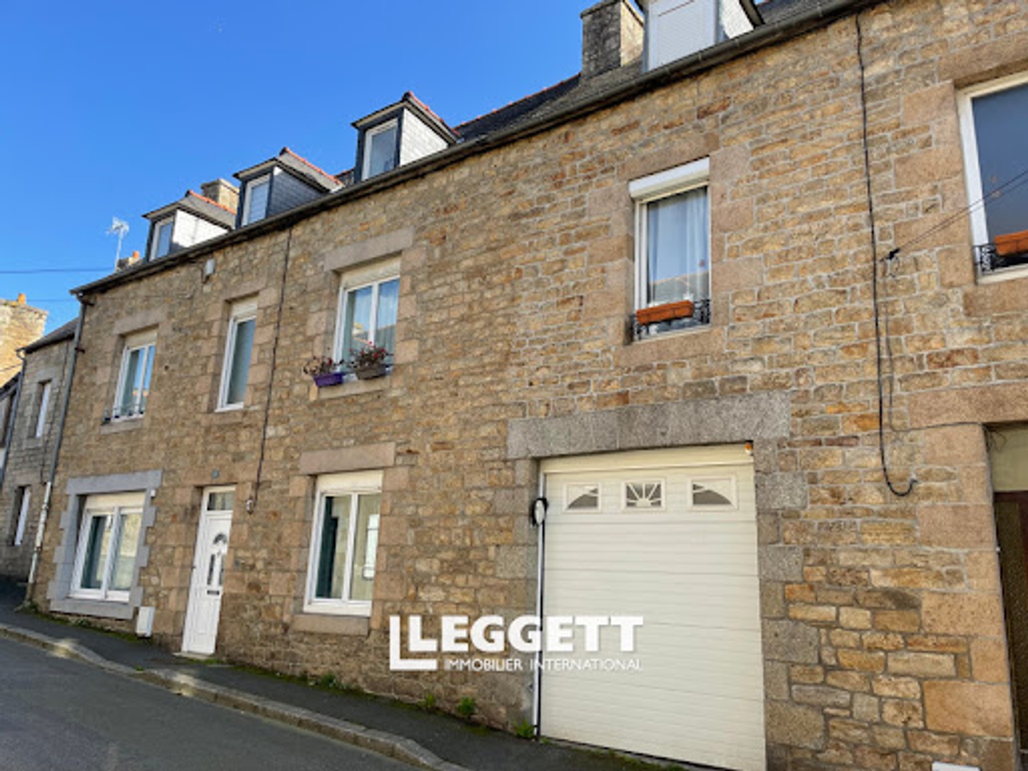 Maison à vendre - 9 pièces - 280m2 - Guingamp (22200)