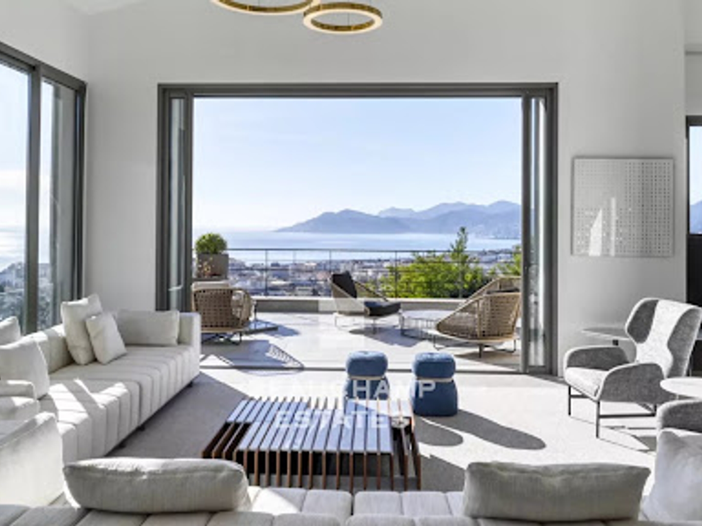 Villa 7 pièces 447 m²